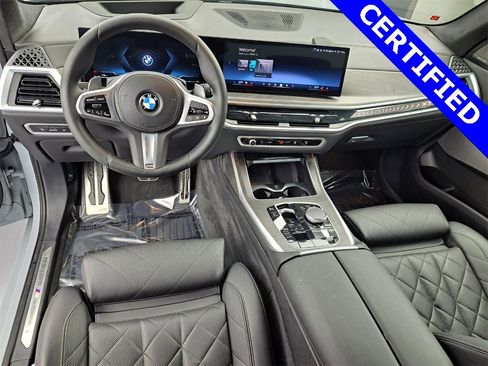 Certified 2024 BMW X7 xDrive40i w/ M Sport Package image 12
