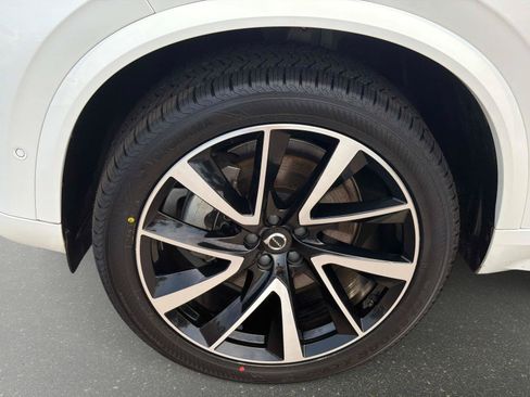 Used 2023 Volvo XC90 B6 Plus w/ Protection Package Premier AWD/4WD image 10