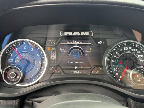 Used 2025 RAM 1500 Big Horn AWD/4WD image 17