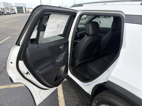 New 2026 Chevrolet Equinox LT w/ Convenience Package II image 22