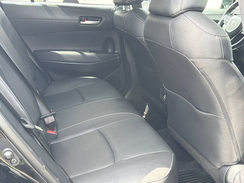 Used 2023 Toyota Corolla Cross XLE AWD/4WD image 15