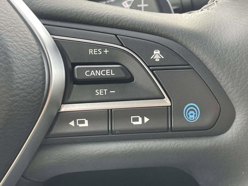 Used 2025 INFINITI QX50 Pure image 9