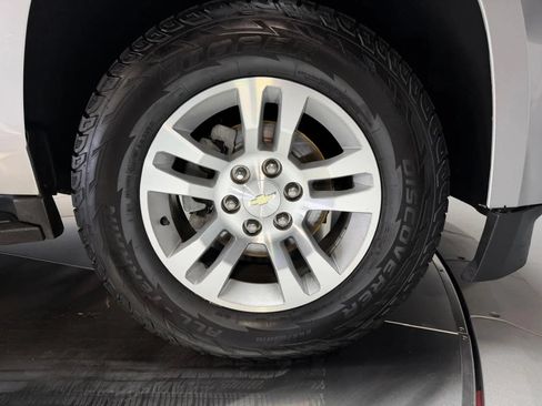 Used 2016 Chevrolet Suburban LT AWD/4WD image 9