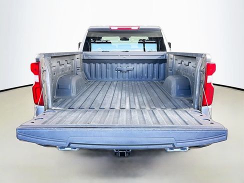 Used 2022 Chevrolet Silverado 1500 LT Trail Boss w/ Bed Protection Package AWD/4WD image 10