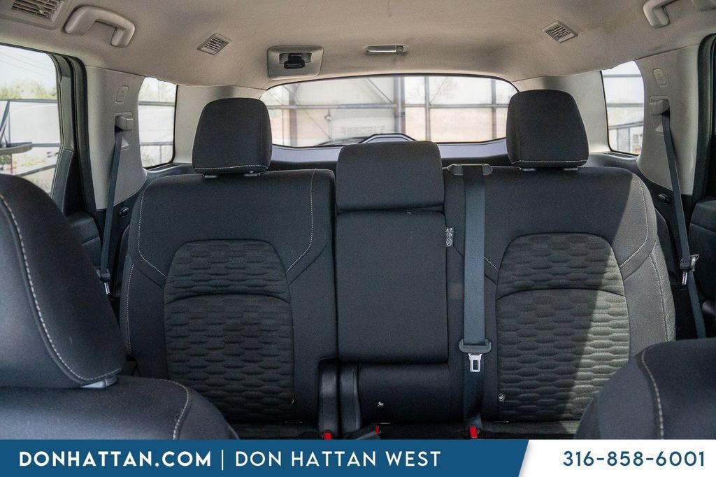 Used 2022 Nissan Pathfinder SV FWD image 19