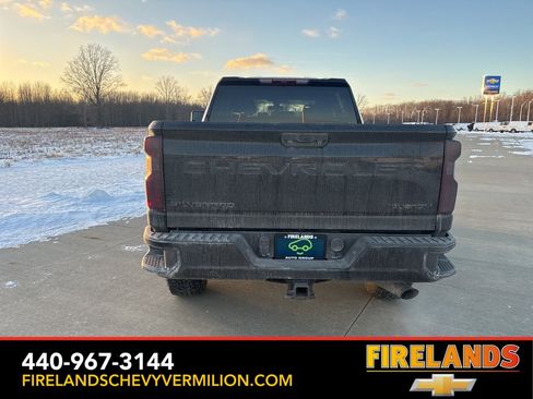 Certified 2021 Chevrolet Silverado 2500 Custom w/ Custom Value Package image 4