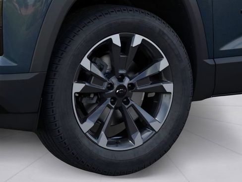 New 2026 Chevrolet Equinox RS w/ LPO, Floor Liner Package FWD image 9
