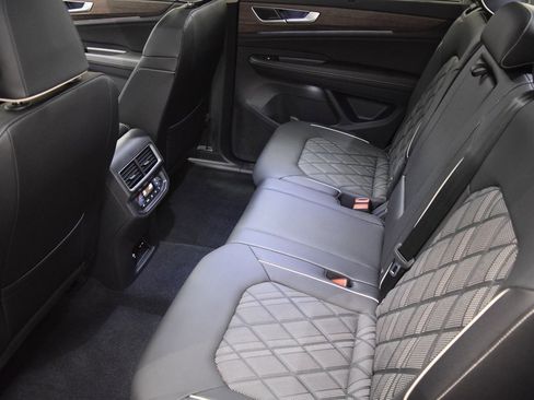 New 2025 Volkswagen Atlas SEL Premium R-Line image 5