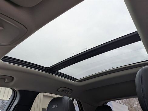 Used 2025 Buick Encore GX Sport Touring w/ Experience Buick Package image 14