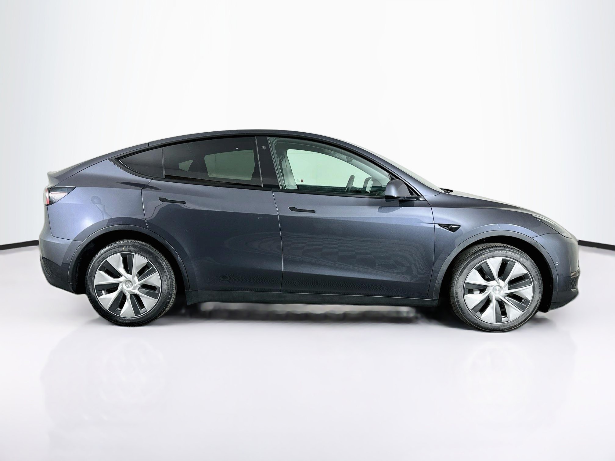 Used 2022 Tesla Model Y Long Range AWD/4WD image 10