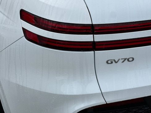 Used 2023 Genesis GV70 2.5T w/ Select Package image 29