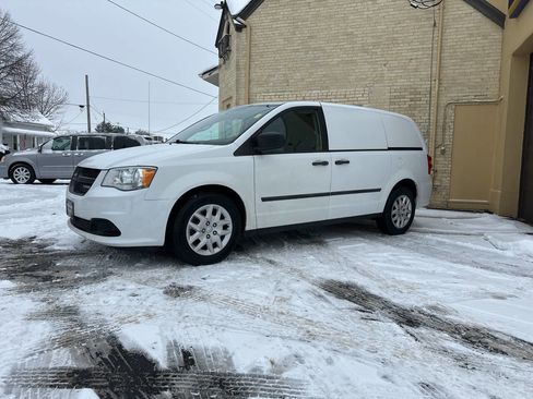 Used 2014 RAM C/V Tradesman image 1