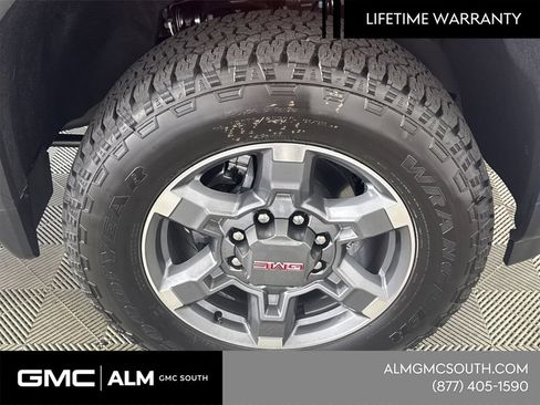 New 2026 GMC Sierra 2500 SLT w/ SLT Premium Package AWD/4WD image 14
