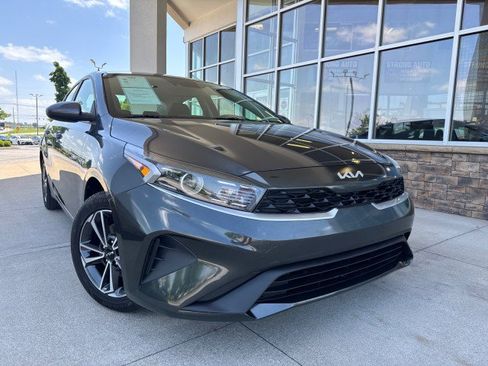 Used 2024 Kia Forte LXS FWD image 1