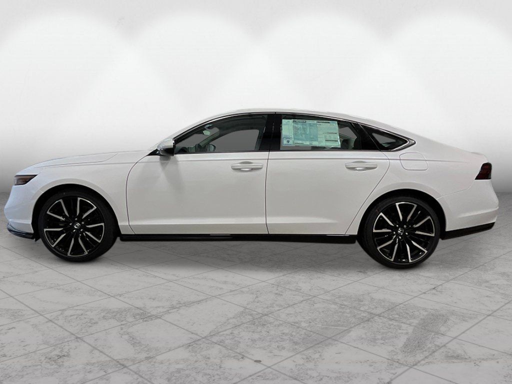 New 2026 Honda Accord Touring image 2