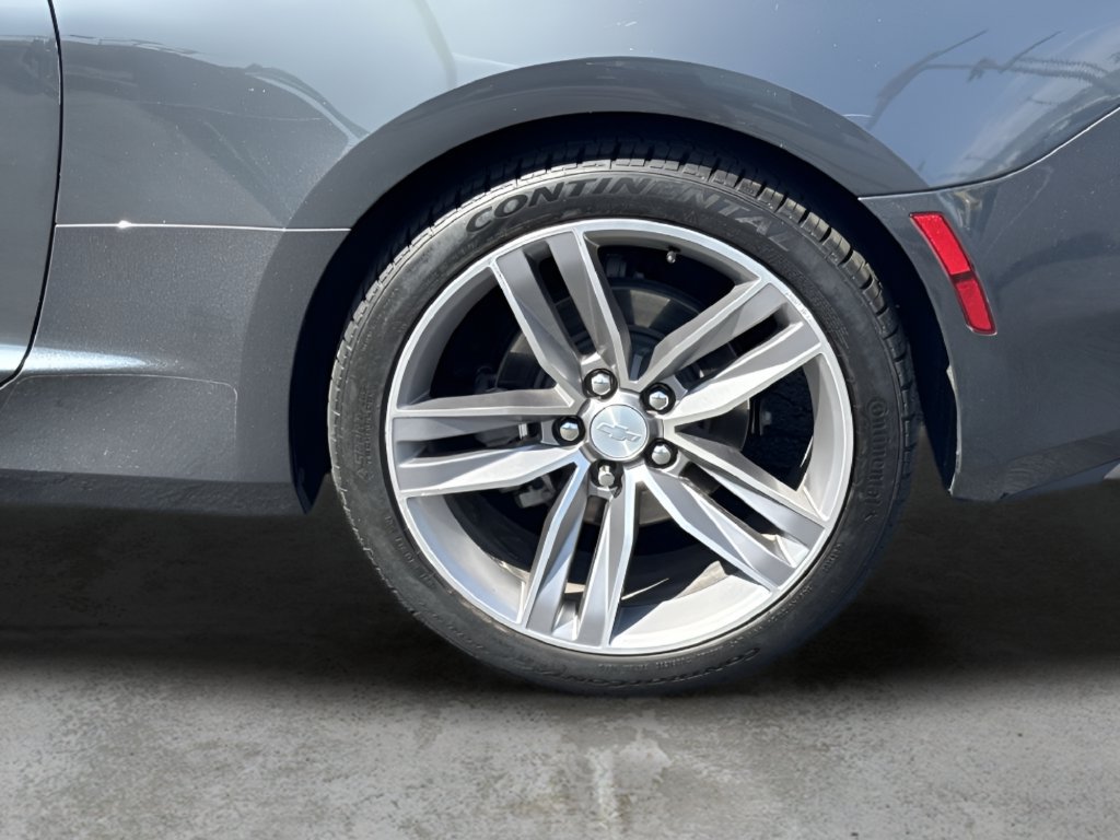 Used 2018 Chevrolet Camaro LT RWD image 36