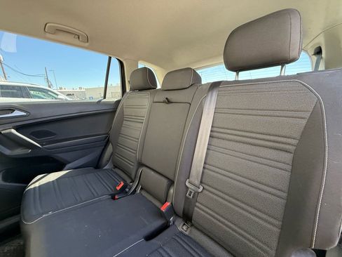 Used 2022 Volkswagen Tiguan S image 7