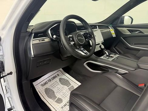 Certified 2026 Jaguar F-PACE R-Dynamic S AWD/4WD image 6