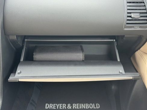 Used 2024 Nissan Armada Platinum w/ Captain's Chairs Package image 24