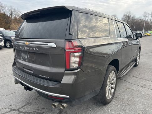 Used 2021 Chevrolet Suburban Premier image 5