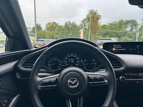 Used 2024 MAZDA MAZDA3 s FWD image 25
