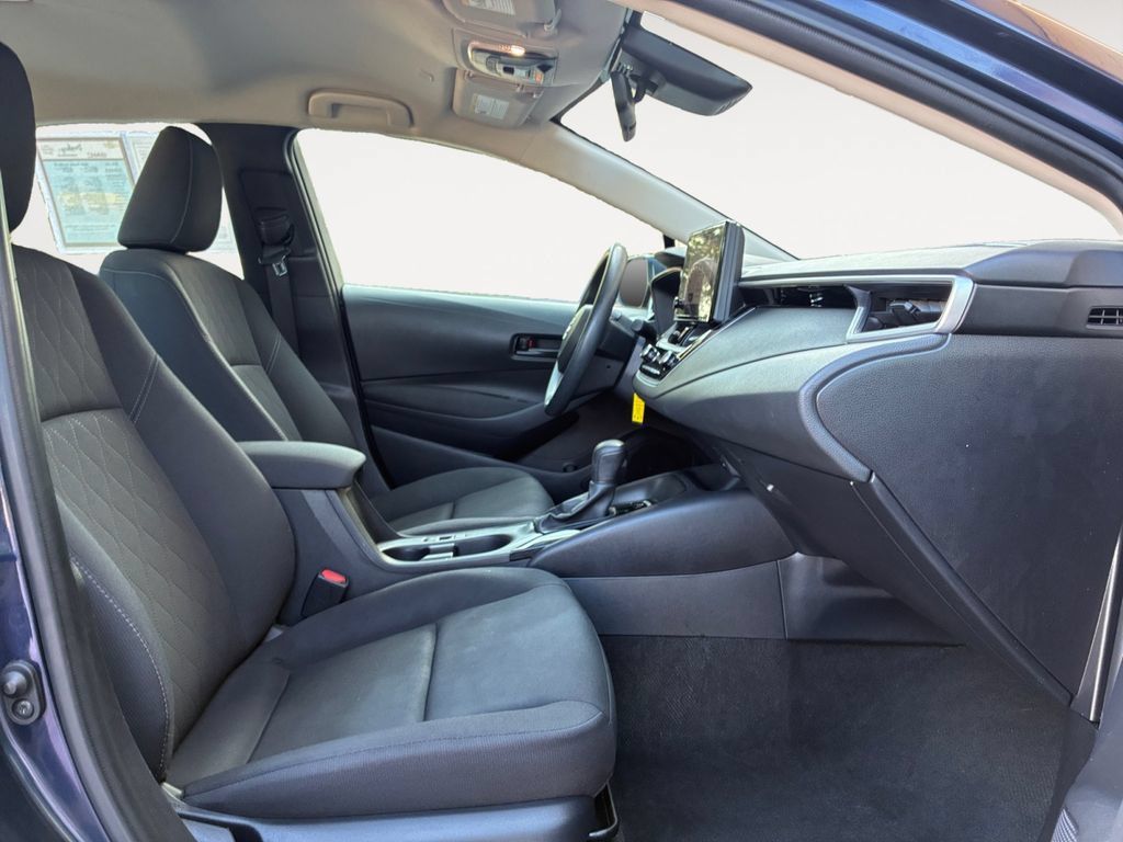 Used 2024 Toyota Corolla LE FWD image 15