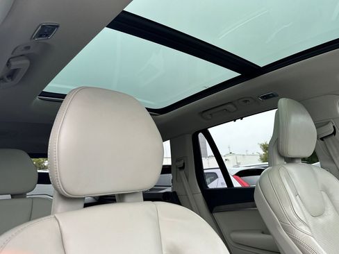 Certified 2022 Volvo XC90 T8 Inscription w/ Advanced Package image 21