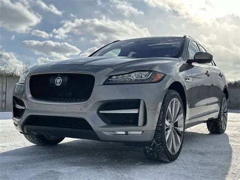 Used 2018 Jaguar F-PACE R-Sport image 19