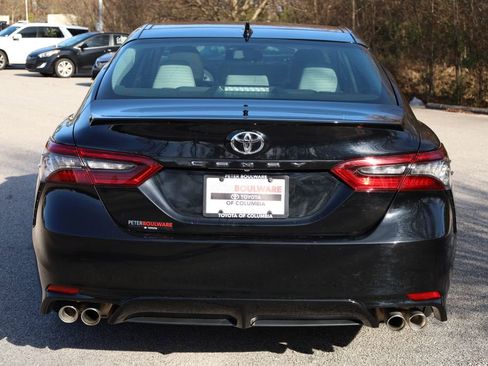 Used 2021 Toyota Camry XSE image 21