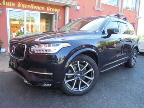 Used 2016 Volvo XC90 T6 Momentum AWD/4WD image 2