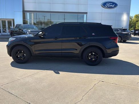 Used 2022 Ford Explorer Timberline image 2