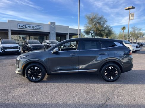 New 2026 Kia Sportage LX image 5