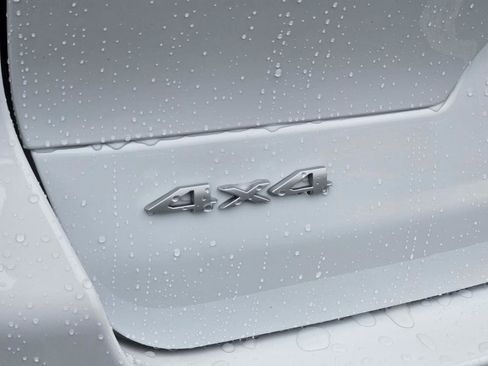 New 2025 Jeep Grand Cherokee L Limited image 8