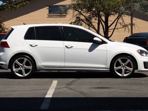 Used 2017 Volkswagen GTI S FWD image 8