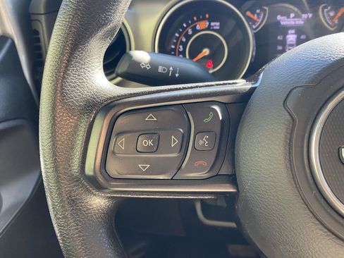 Used 2018 Jeep Wrangler Sport image 18