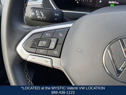 Certified 2022 Volkswagen Tiguan SE w/ Panoramic Sunroof Package AWD/4WD image 41