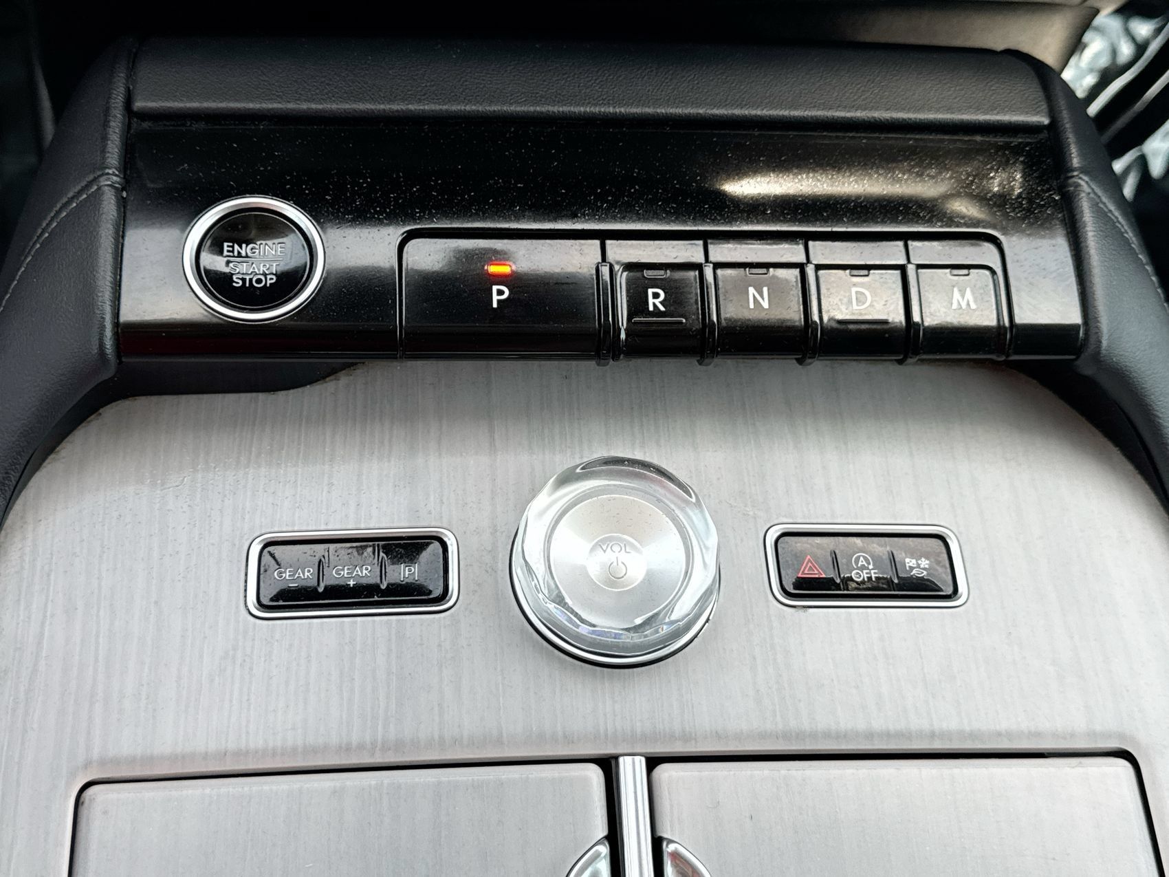 Used 2025 Lincoln Navigator Reserve AWD/4WD image 21