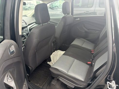 Used 2018 Ford Escape SE FWD image 4