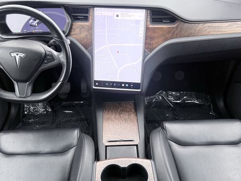 Used 2020 Tesla Model X Long Range AWD/4WD image 2
