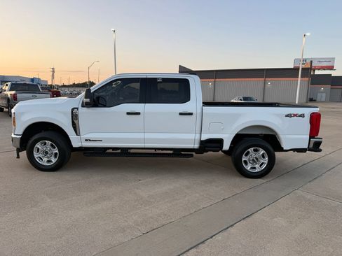 Used 2025 Ford F250 XLT AWD/4WD image 9