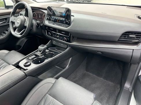 Used 2023 Nissan Rogue Platinum AWD/4WD image 8