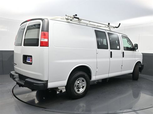 Used 2020 Chevrolet Express 2500 Work Van w/ Driver Convenience Package image 20