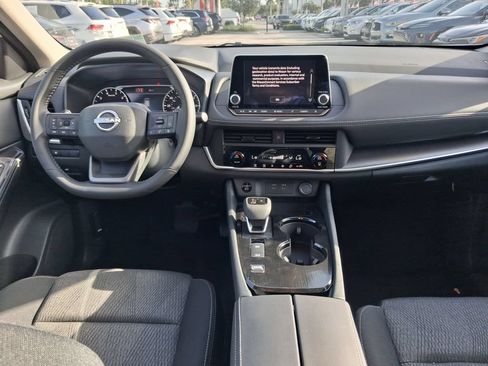 Used 2026 Nissan Rogue SV FWD image 13