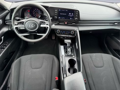 Used 2021 Hyundai Elantra SEL FWD image 15