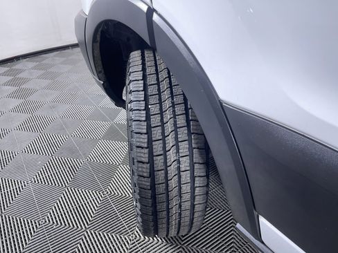 Used 2019 Ford Transit 250 130 Medium Roof image 24