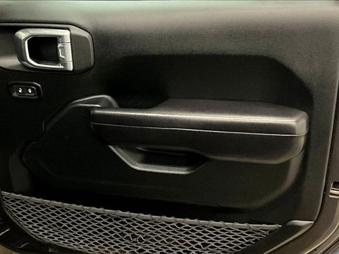 Used 2020 Jeep Gladiator Rubicon w/ Trailer Tow Package image 28