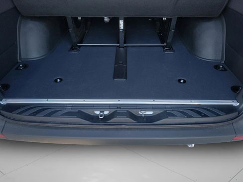 Used 2025 Mercedes-Benz Sprinter 2500 image 38