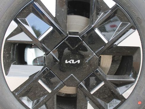 New 2026 Kia Sportage SX FWD image 18