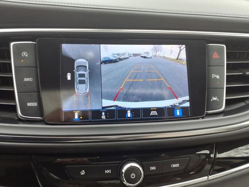 Used 2023 Buick Enclave Avenir w/ Avenir Technology Package image 11