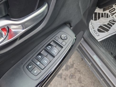 Used 2019 Jeep Cherokee Latitude Plus image 16